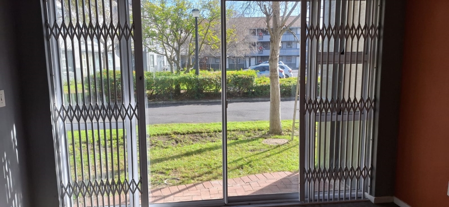 To Let 2 Bedroom Property for Rent in Pinelands Western Cape